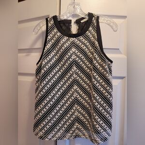 Black and white sleeveless top Size M